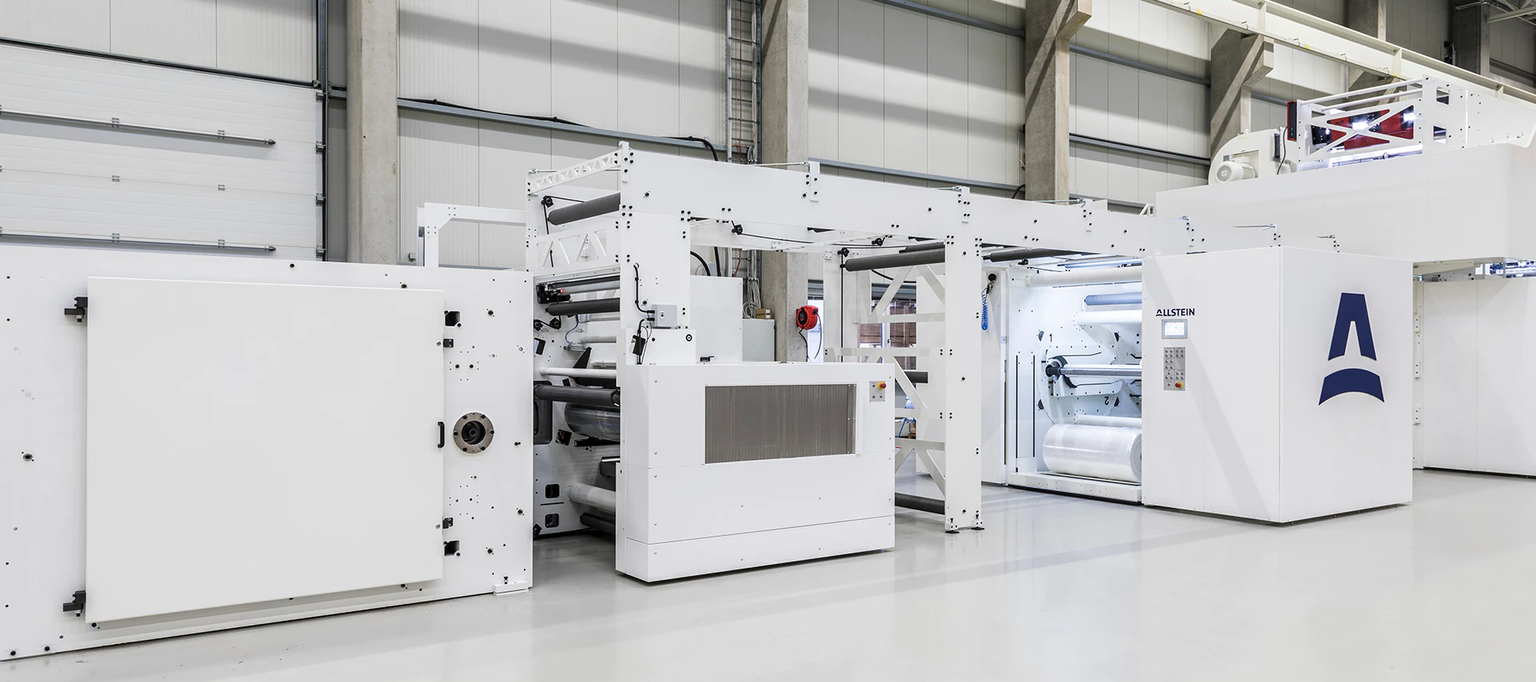 A range of fully integrated solutions to increase your productivity. For example, our optional downstream printing unit for inline coating application.